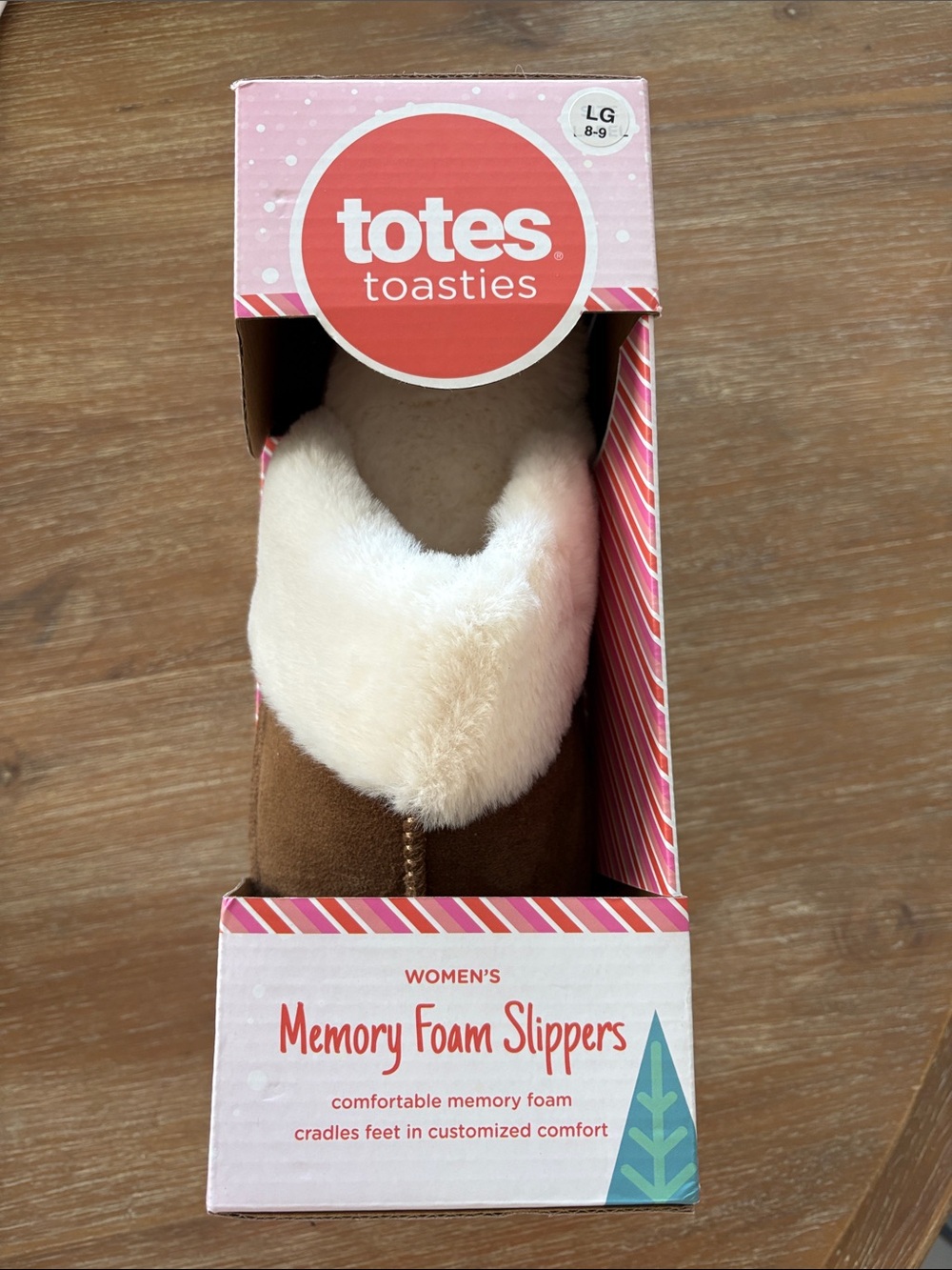 New In Box totes toasties Women's Brown Memory Foam Slippers  Faux Fur Size 8-9